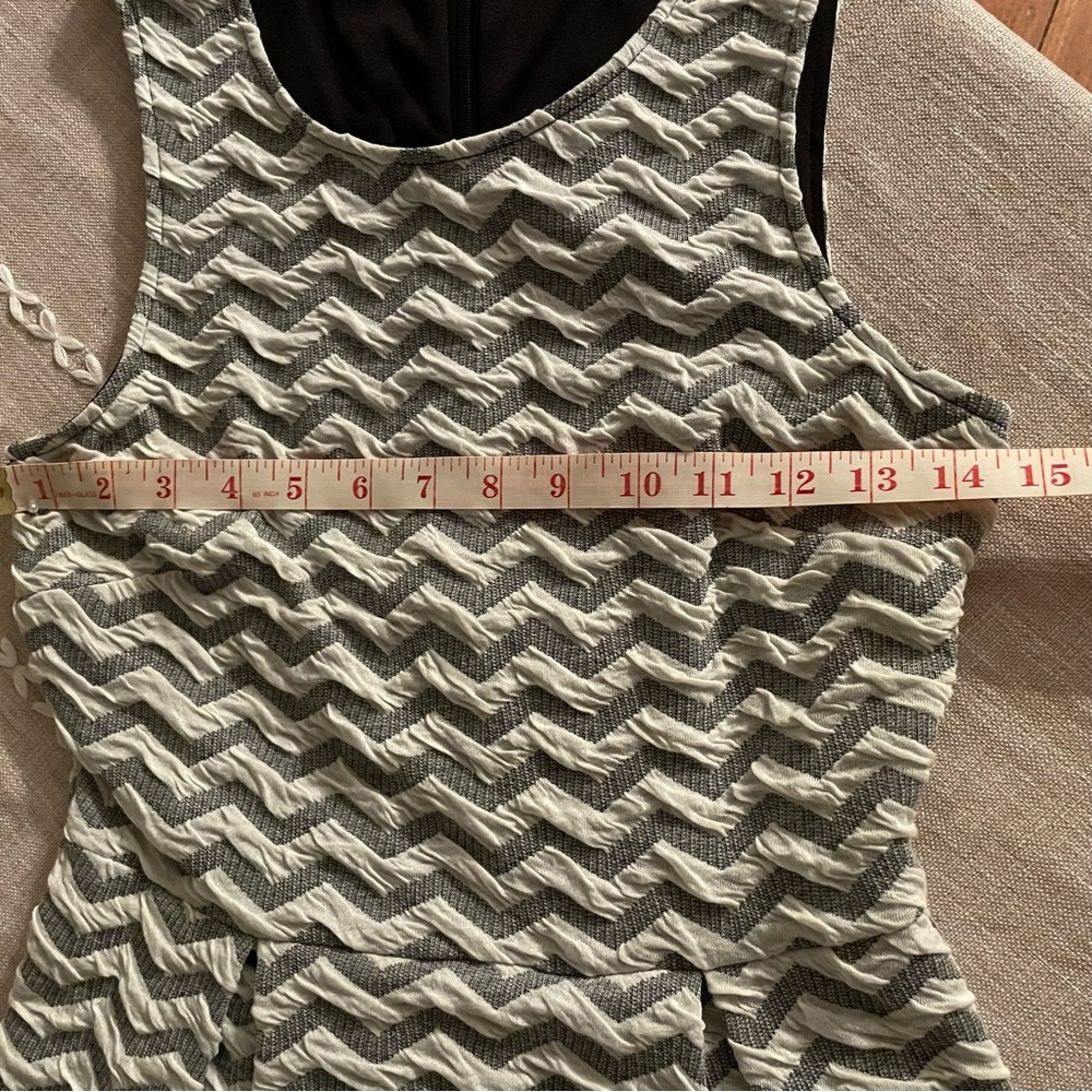 Zigzag Patterned Textured Gray Midi Dress by 41Hawthorn Size: Extra Small XS NWO - Picture 10 of 12